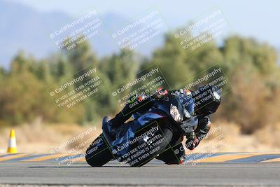 media/Jan-14-2024-SoCal Trackdays (Sun) [[2e55ec21a6]]/Turn 7 (140pm)/